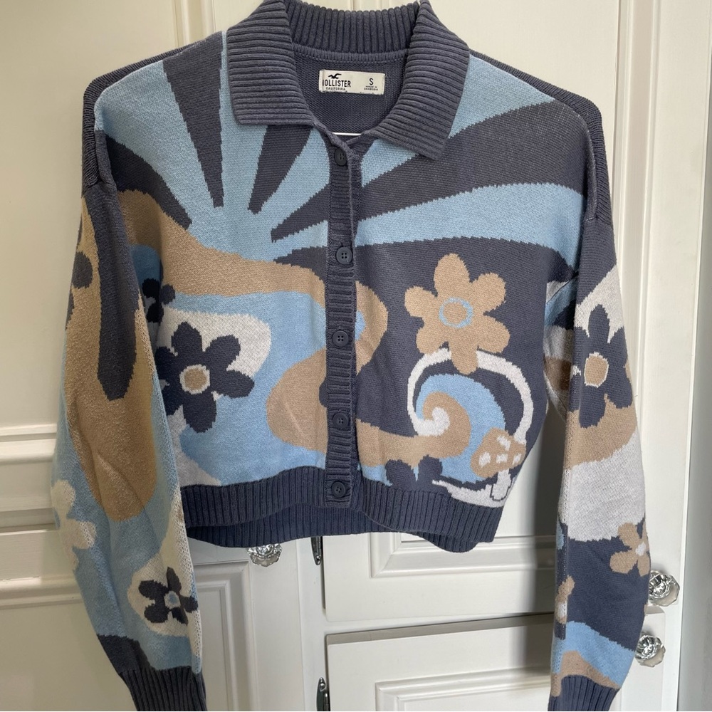 Hollister Blue/Tan Mushroom Floral Women's Sweater